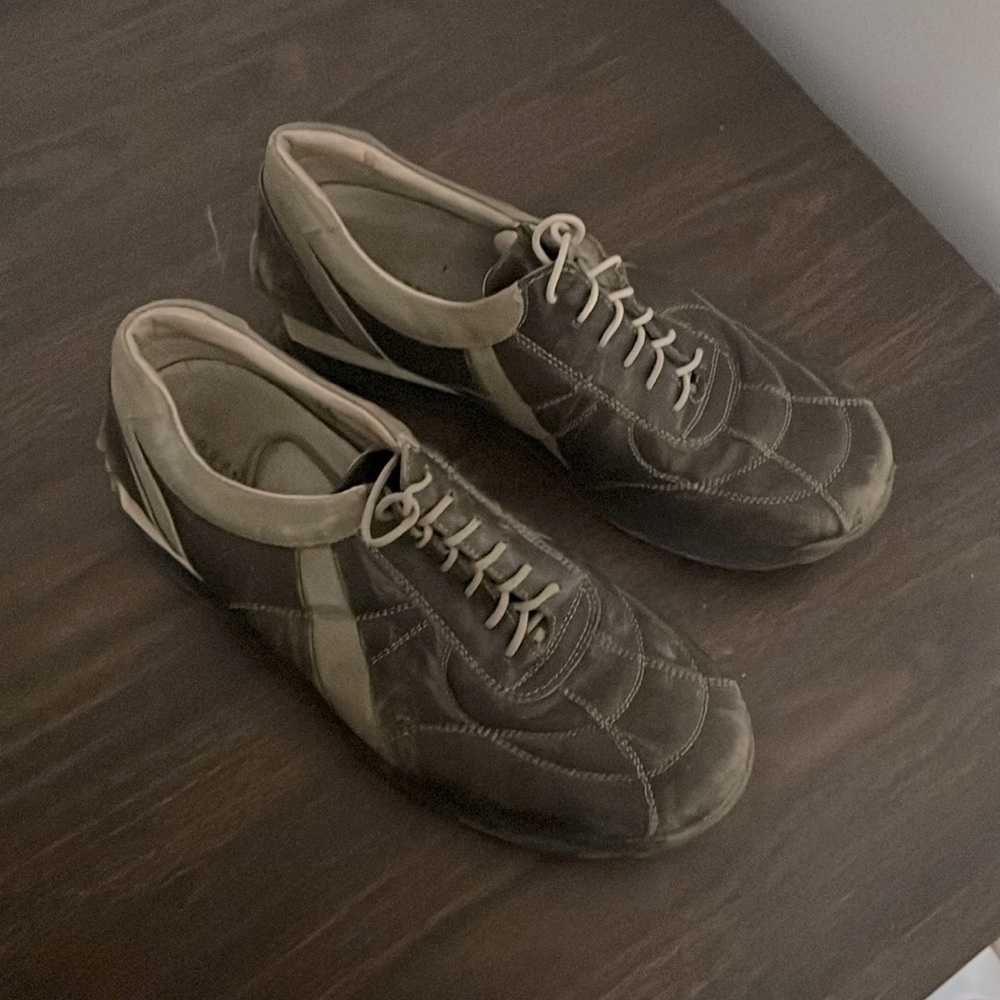 Kenneth Cole REACTION
Men's Reaction shoes  size 10m